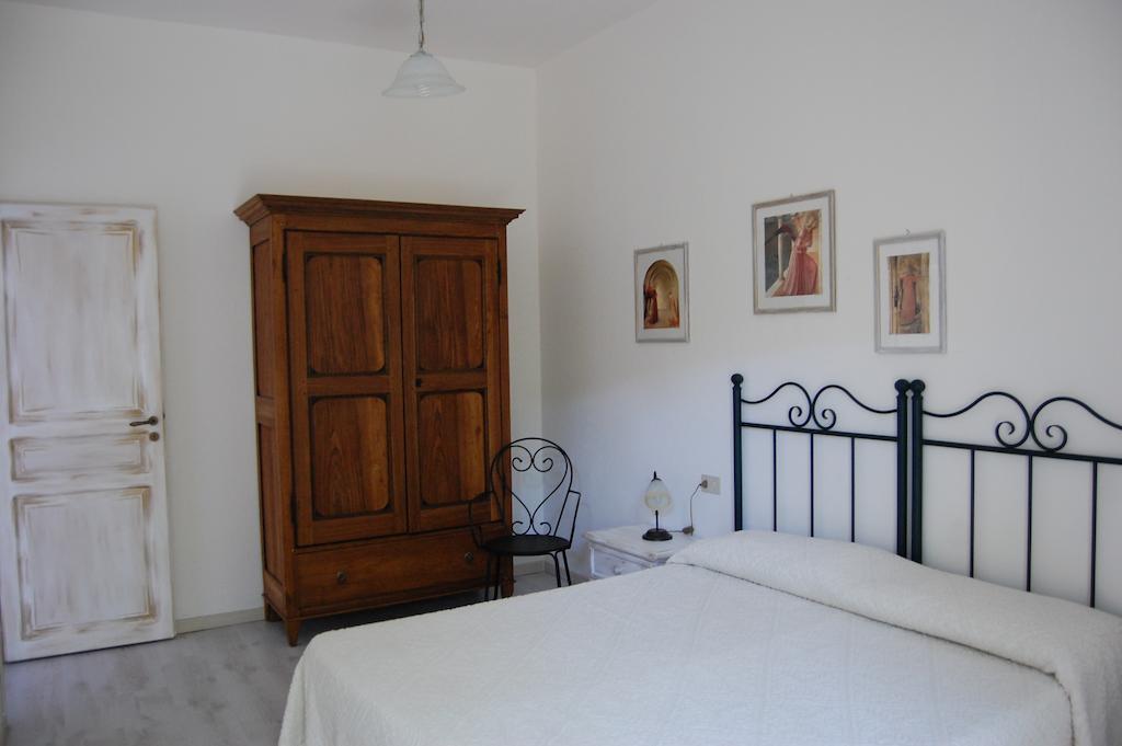Bed and Breakfast Andrea E Valentina S'Archittu Habitación foto